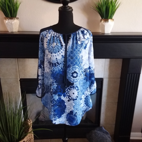 Chico's Tops - CHICO'S Ladies Long-sleeved Tunic Top